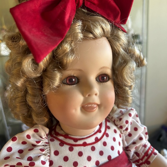 Sherly Temple is full body porcelain reproduction doll. - Picture 2 of 8